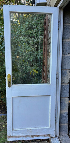 White painted wood single - painted,